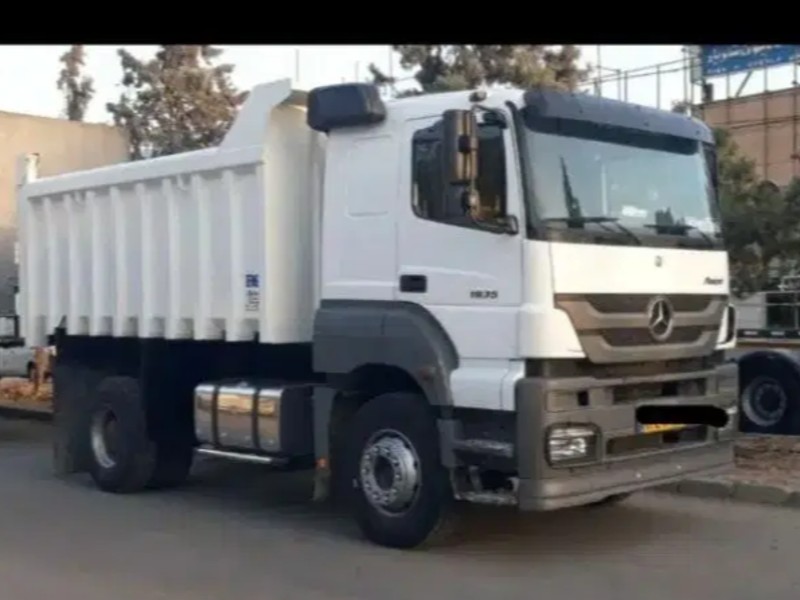کمپرسی حمل مصالح ساختمانی و شن و ماسه