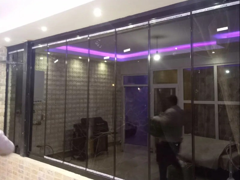 شیشه پنجره تاشو ریلی