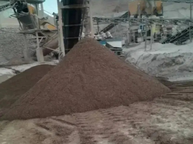 کمپرسی حمل مصالح ساختمانی و شن و ماسه