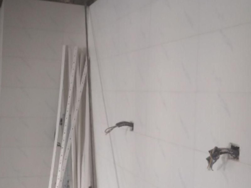 کاشی کاری سرامیک کاری موزائیک پله قرنیز و تخریب