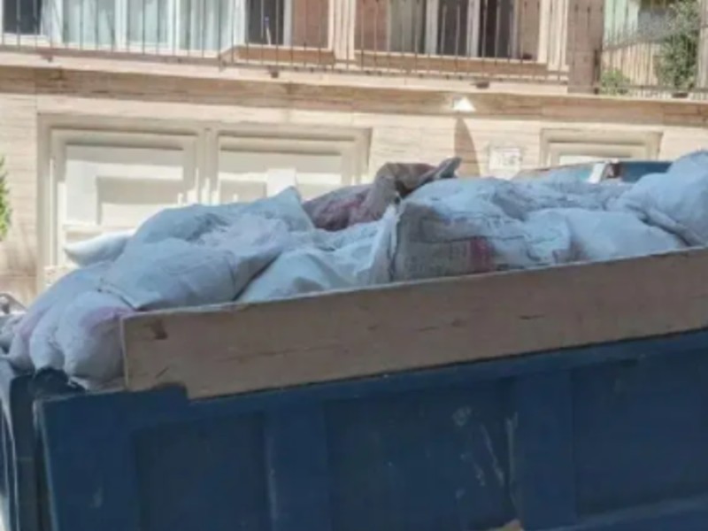 حمل نخاله و خاکبرداری شن ماسه آجر و مصالح ساختمانی