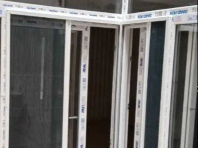 تولیدی درب و پنجره upvc و ترمال بریک